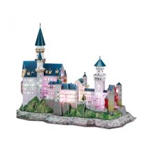3d LED világítós puzzle: Neuschwanstein Kastély Cubicfun 3D épület makettek
